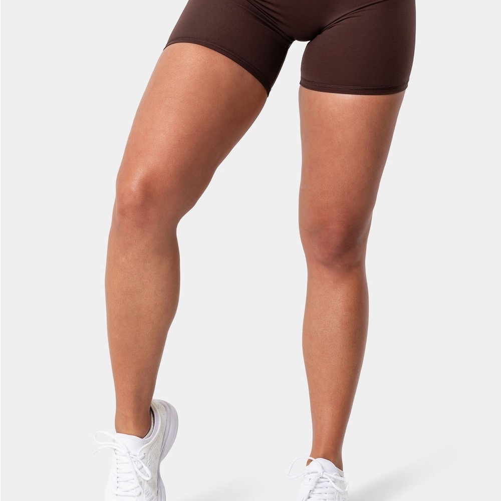 Kamo Fitness Serenity 6” Java Brown Shorts